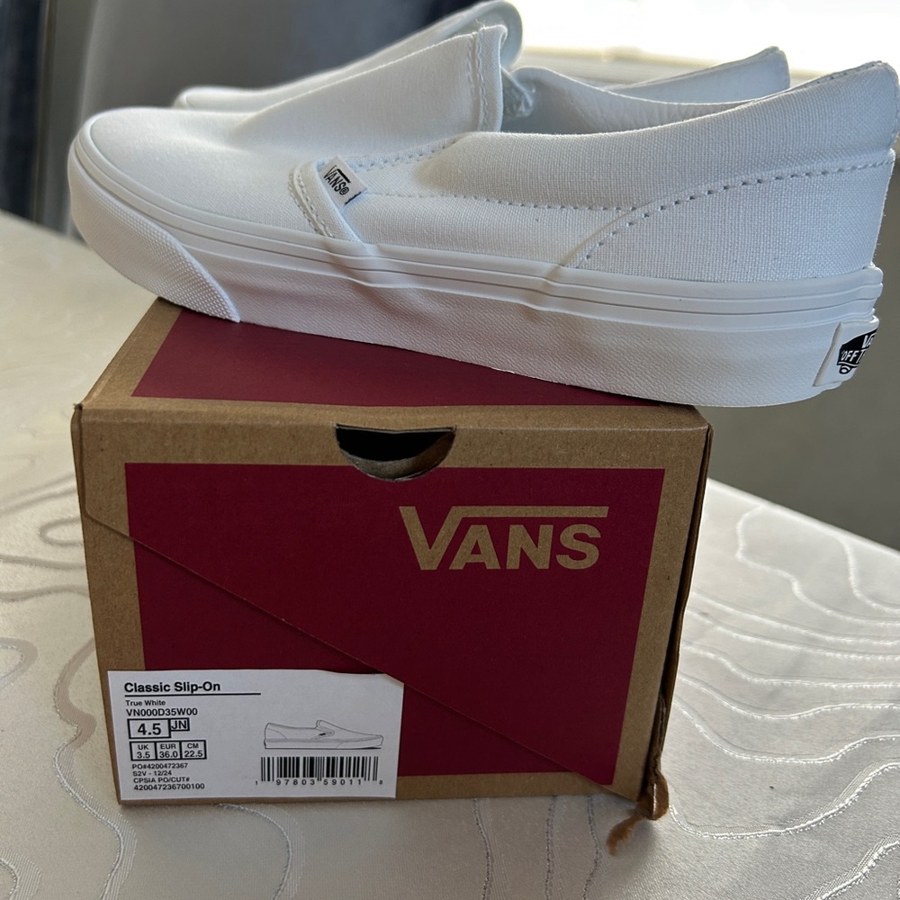 Vans Kid’s Classic Slip-on Sneakers, size 4.5